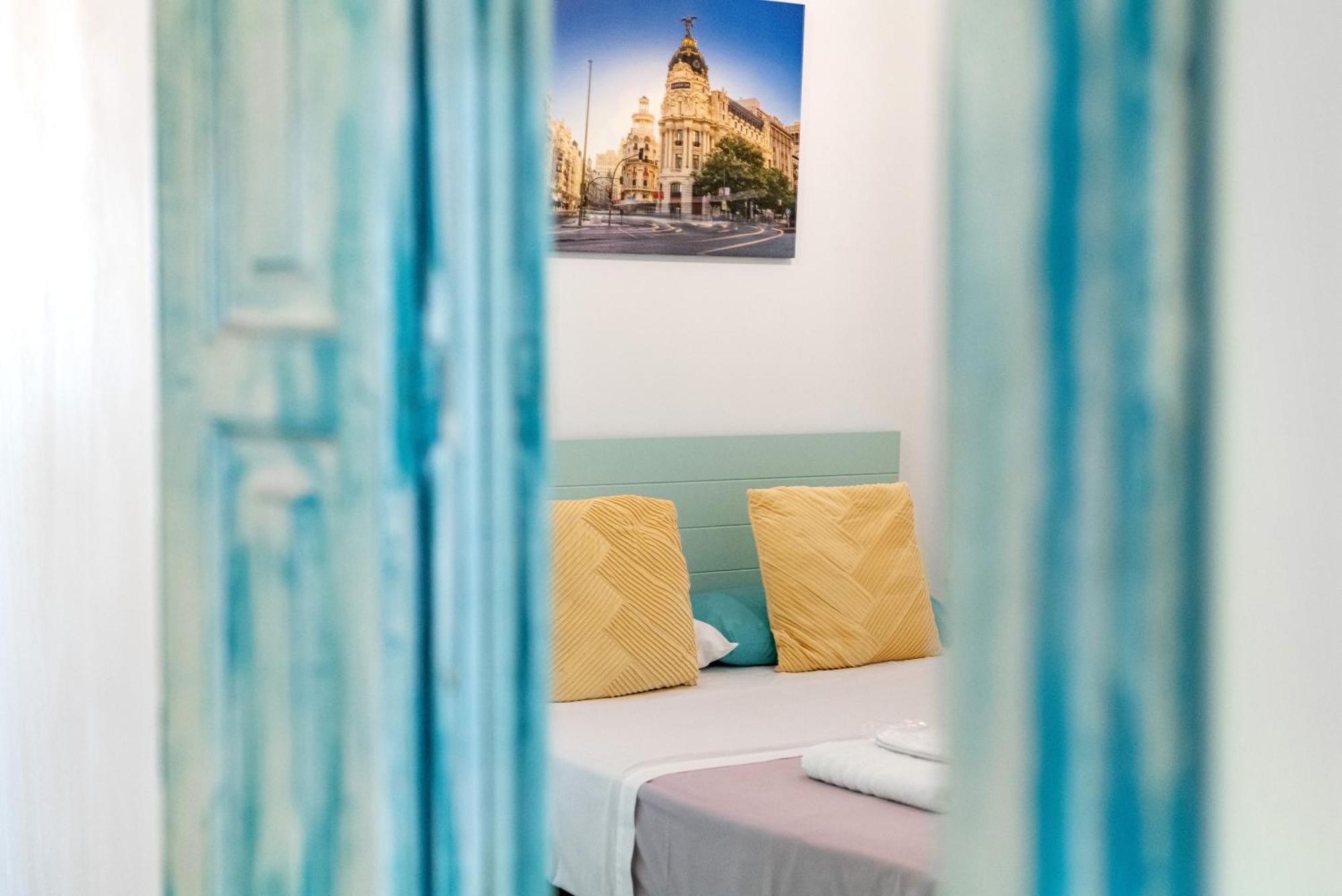 Vintage Apartment Near Puerta Del Sol Madrid Exterior foto