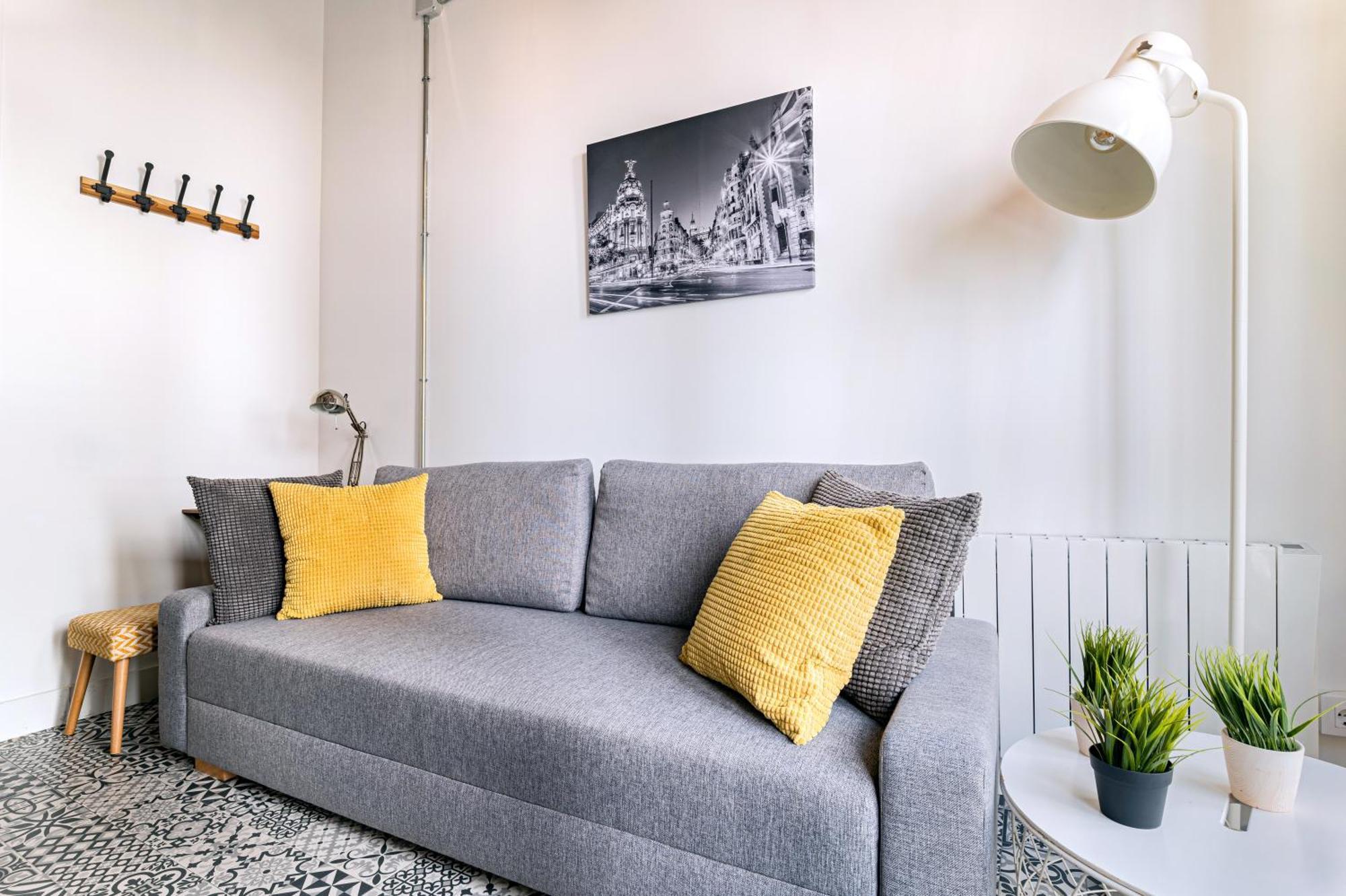Vintage Apartment Near Puerta Del Sol Madrid Exterior foto