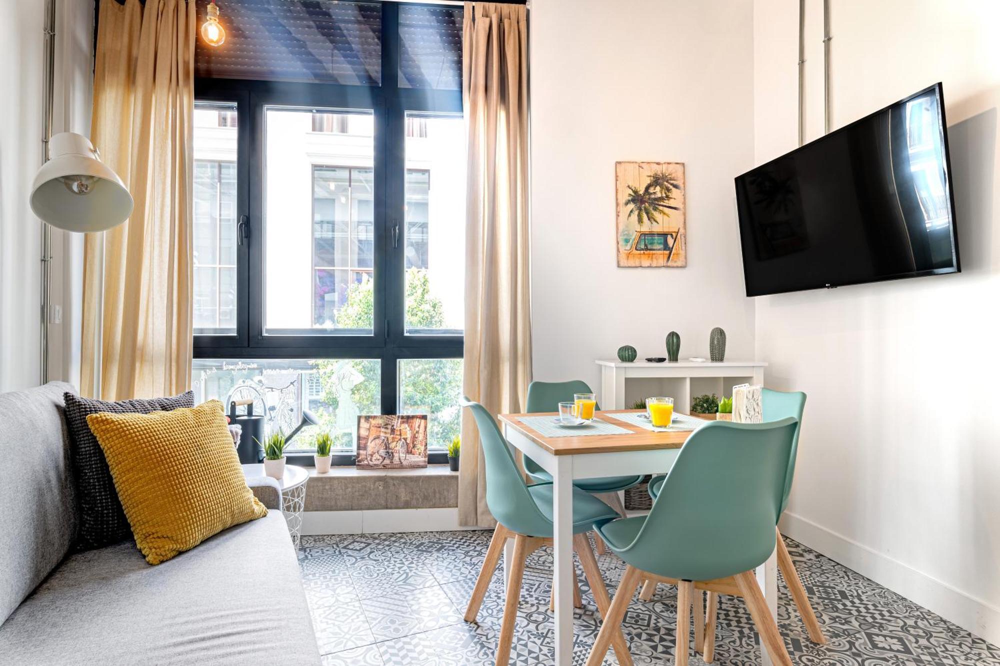 Vintage Apartment Near Puerta Del Sol Madrid Exterior foto